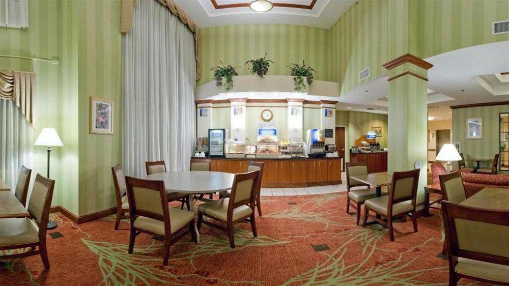 Holiday Inn Express And Suites Quakertown - Allentown Area By Ihg Zewnętrze zdjęcie